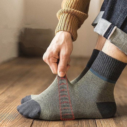 😍🧦 【Kup 10 par, otrzymaj 10 par gratis 】 Ciepłe wełniane skarpetki antybakteryjne i dezodorujące na jesień i zimę