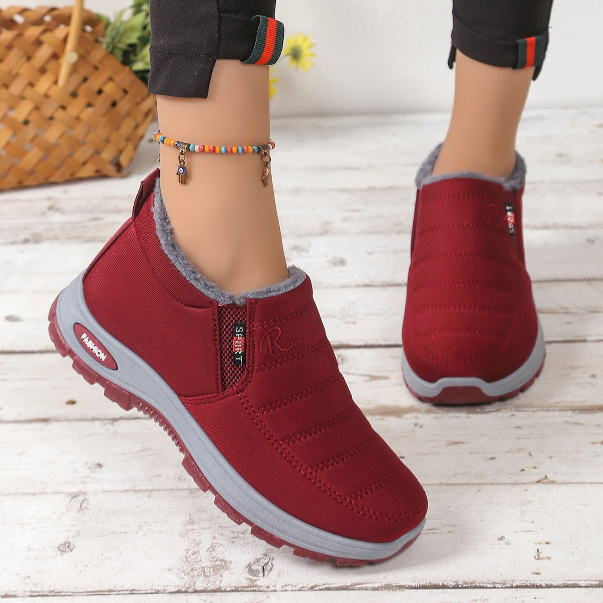 🔥【35-48】Unisex zimski škornji s podlogo iz semiša - topli, udobni in nedrseči, idealni za hladno vreme.